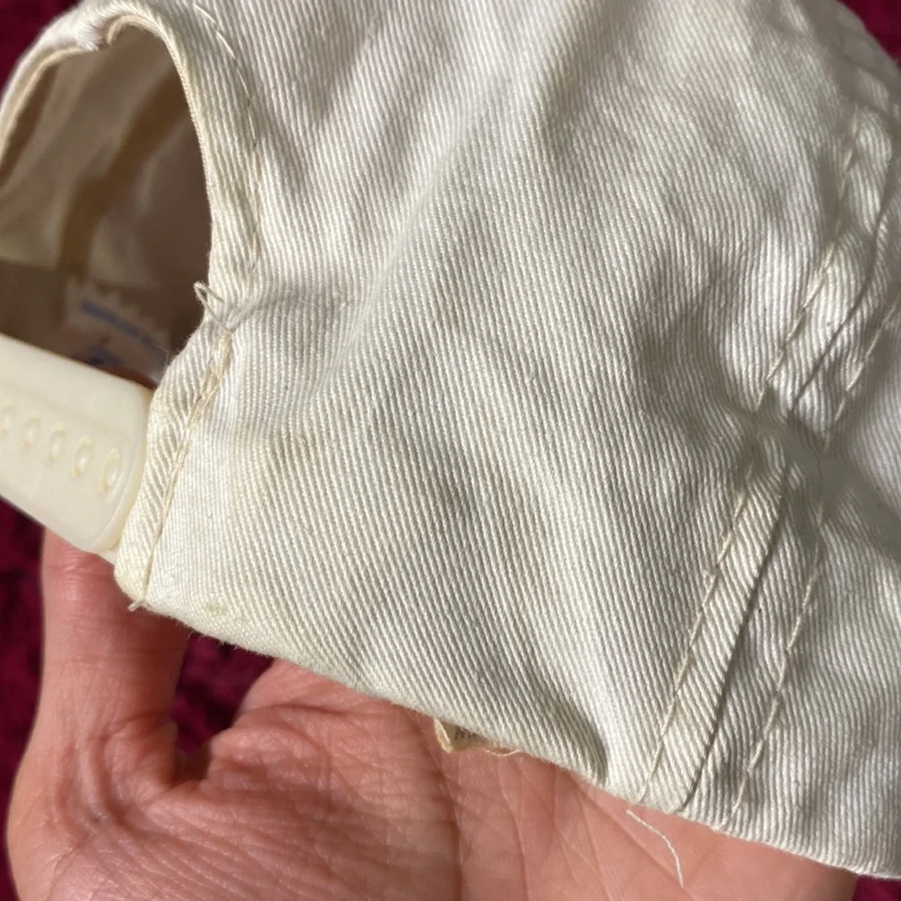 Vintage Charlotte Hornets basketball hat - Picture 8 of 15